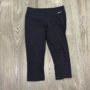 Nike Women's Black Capri Leggings